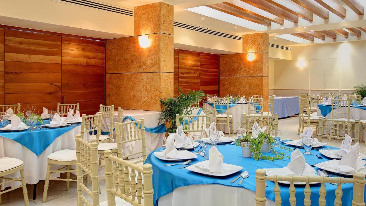 Fiesta Inn Villahermosa Cencali Exterior foto