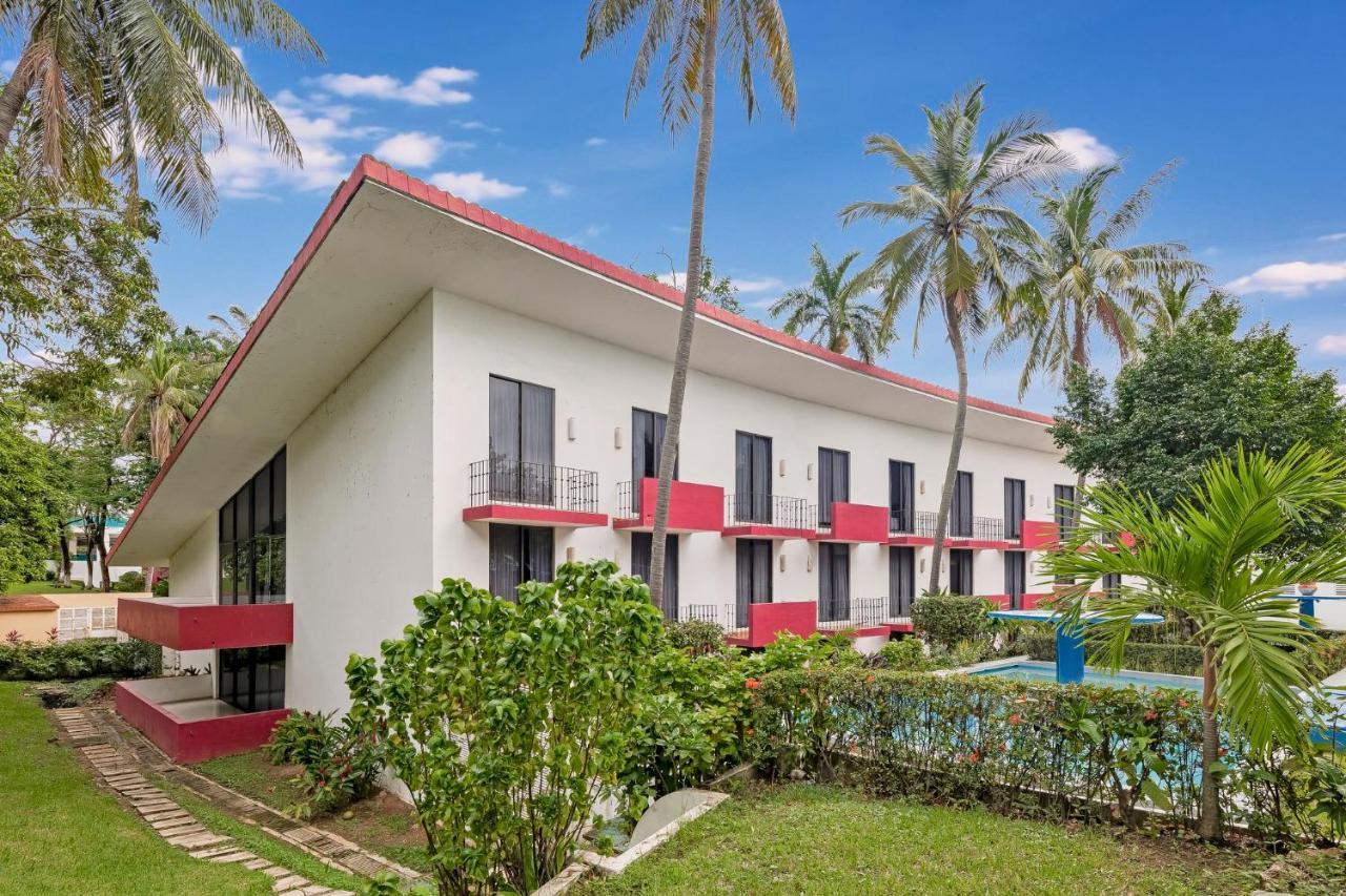 Fiesta Inn Villahermosa Cencali Exterior foto